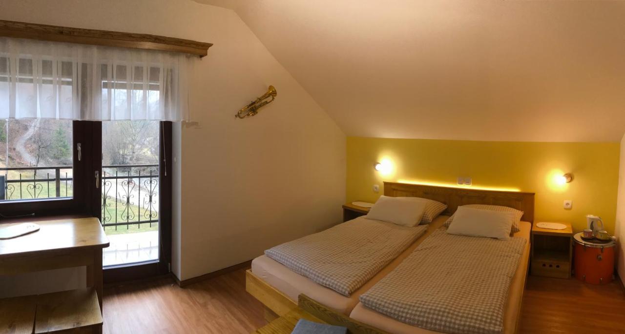 Villa Turisticna Kmetija Cercek Solčava Exterior foto